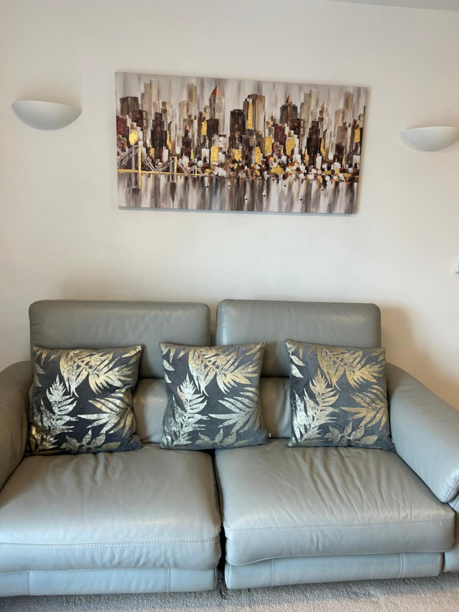 City Centre Apartment. Рексъм Екстериор снимка